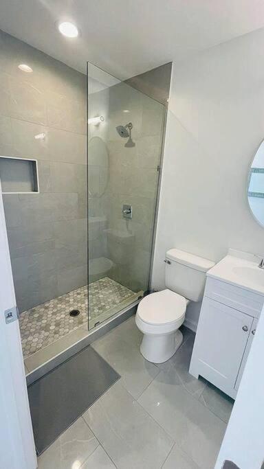 שרלוט Modern Home Near Uptown Clt, Airport And More מראה חיצוני תמונה