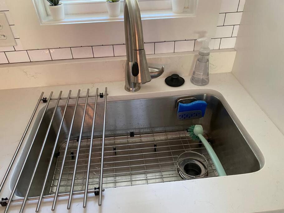 שרלוט Modern Home Near Uptown Clt, Airport And More מראה חיצוני תמונה