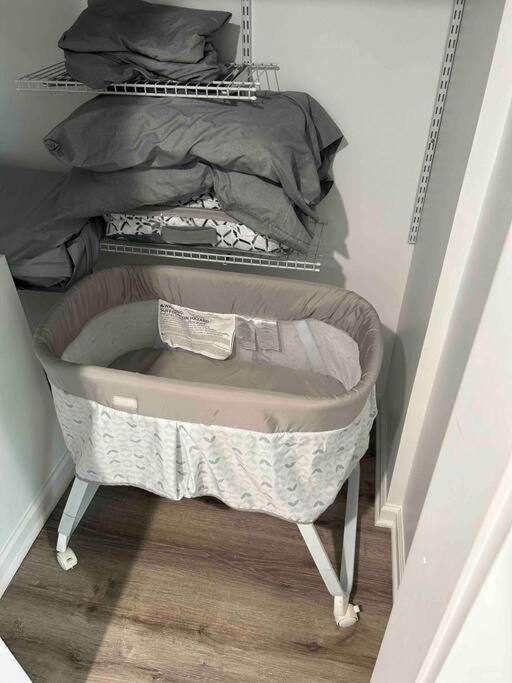 שרלוט Modern Home Near Uptown Clt, Airport And More מראה חיצוני תמונה