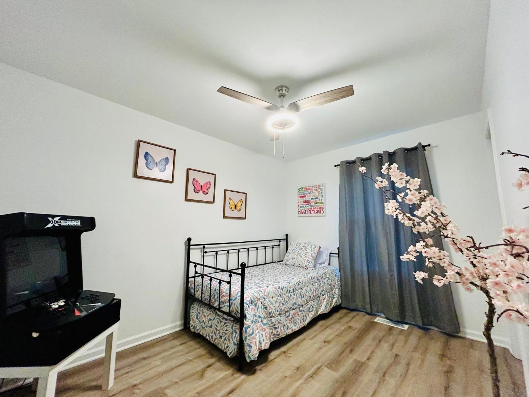 שרלוט Modern Home Near Uptown Clt, Airport And More מראה חיצוני תמונה